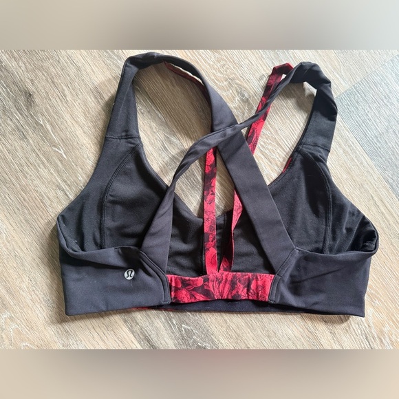 Lululemon Sports Bra - Red & Black Flora - Picture 4 of 4